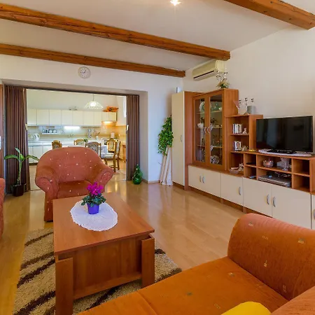 Haustierfreundliches Mit Grosser Terrasse Und Grandiosen Blick Auf Apartman *