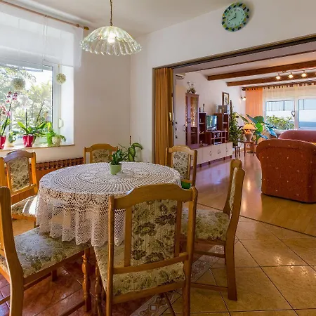 Haustierfreundliches Mit Grosser Terrasse Und Grandiosen Blick Auf Apartman