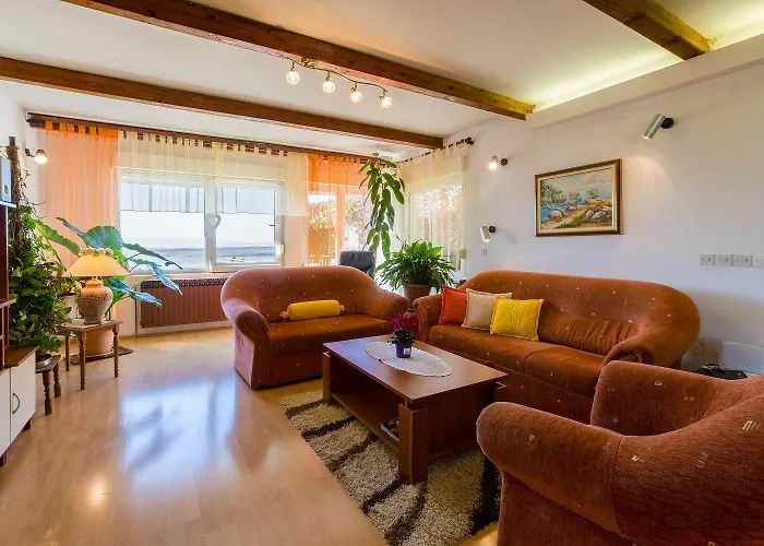 Haustierfreundliches Mit Grosser Terrasse Und Grandiosen Blick Auf Apartman *