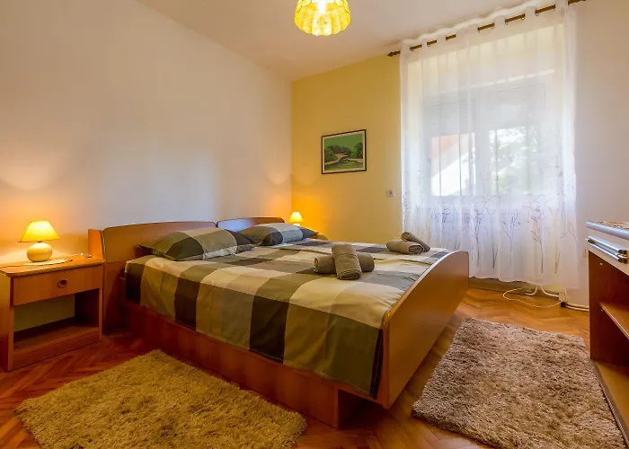 Haustierfreundliches Mit Grosser Terrasse Und Grandiosen Blick Auf Apartamento