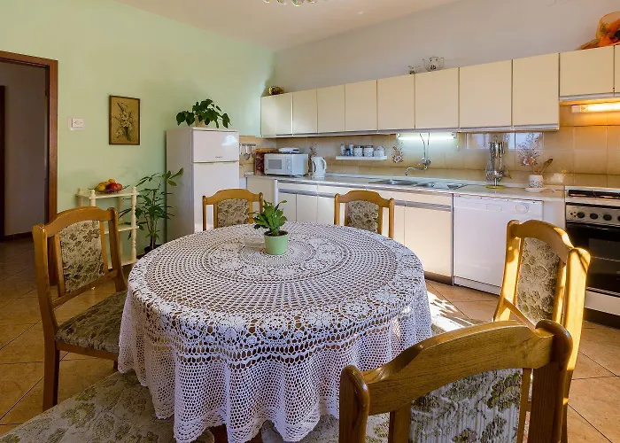 Haustierfreundliches Mit Grosser Terrasse Und Grandiosen Blick Auf Apartman Dramalj