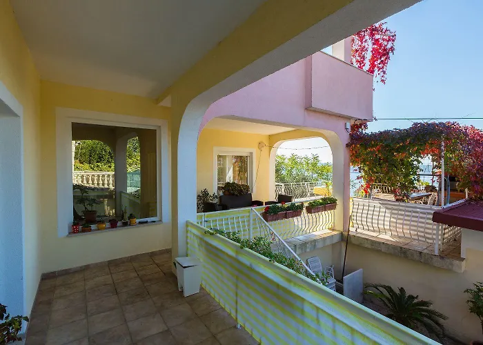 Haustierfreundliches Mit Grosser Terrasse Und Grandiosen Blick Auf Apartman *